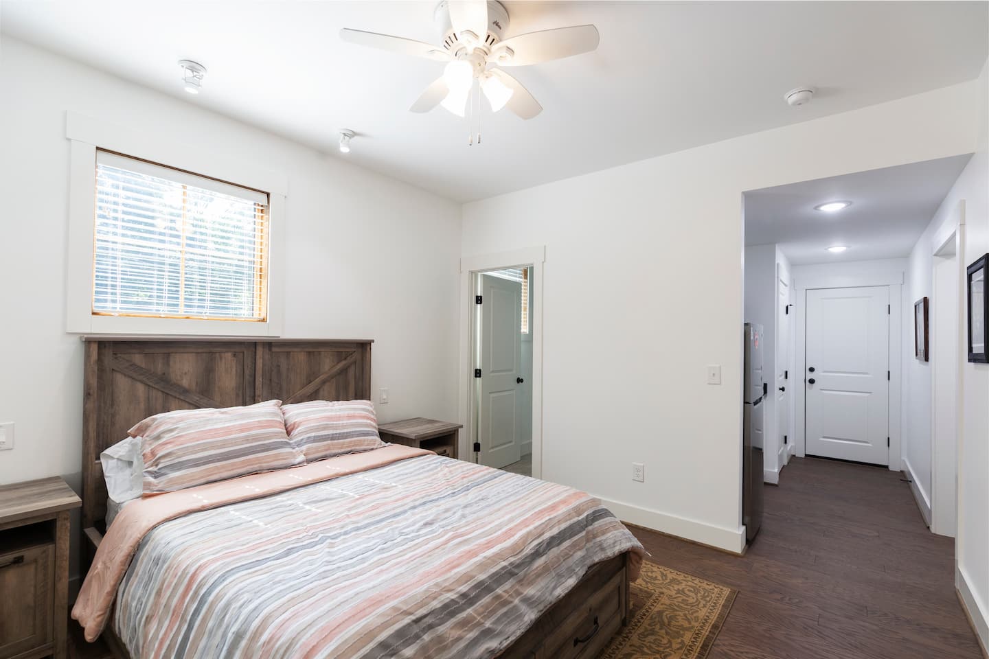 Suite A's bedroom